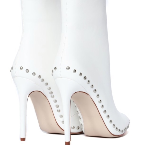 !SOLD! Thoraya Bootie - white - Picture 3 of 9
